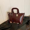 Retro texture small bag women 2025 new portable pillow bag premium versatile commuter messenger bag