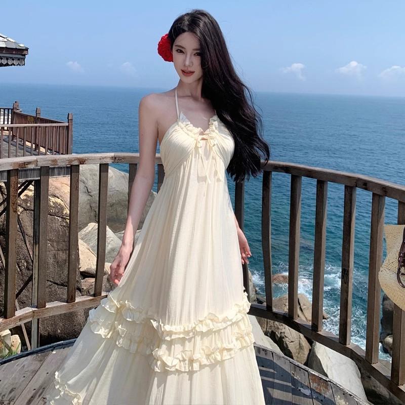 Seaside beach temperament dress suspender vacation dress beige sexy halter fairy summer mopping atmosphere