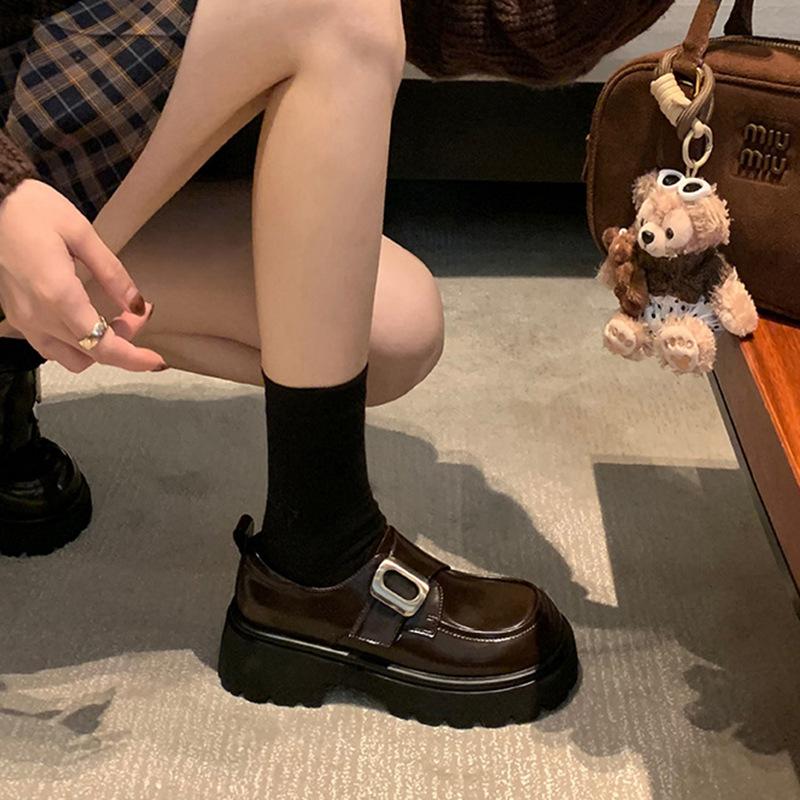 

Sheepskin version! Grape mother has the same 2025 new college style lazy person with one foot on the muffin thick-soled loafer leather shoes for women 34