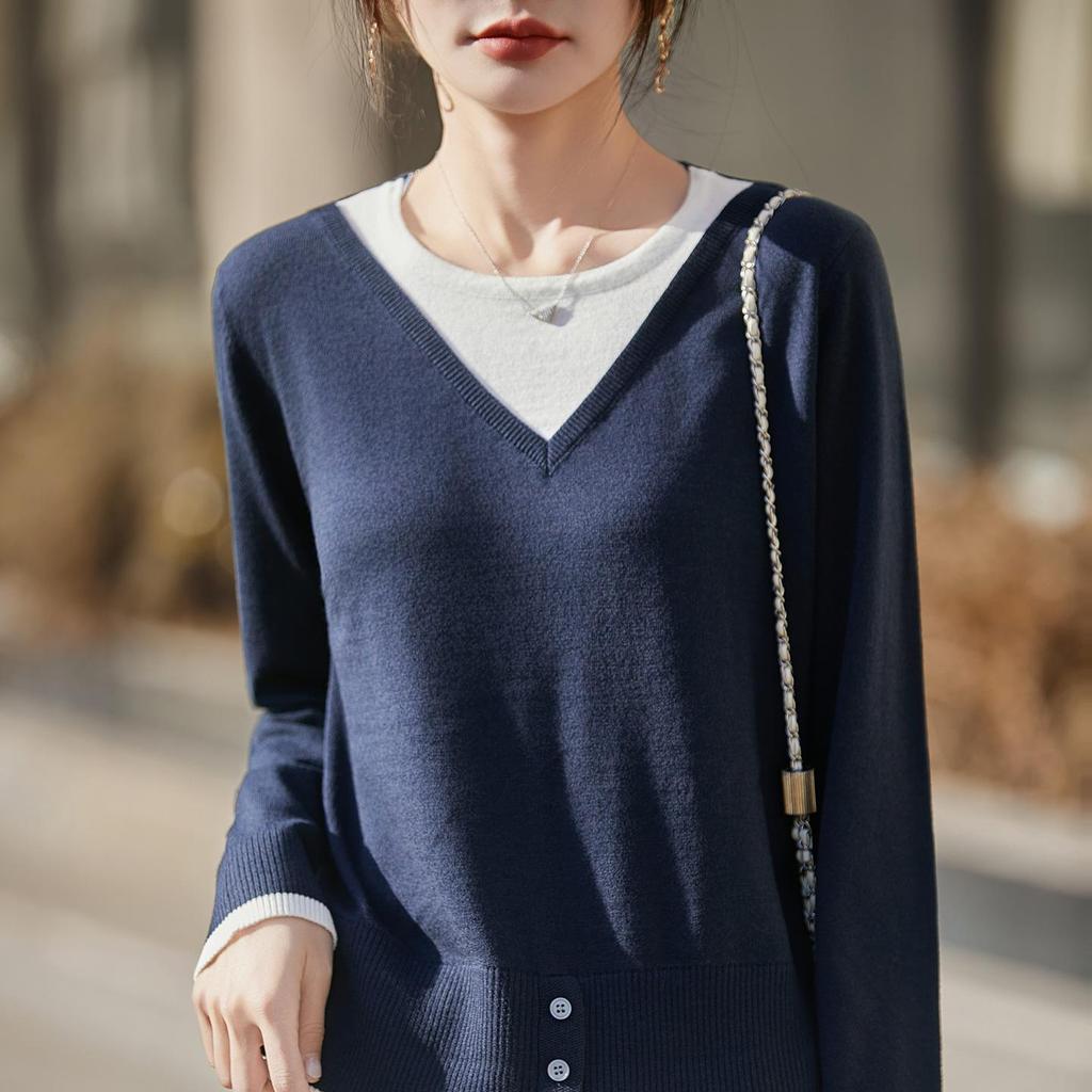 Women's V-Neck Patchwork Knitwear: French Color Block Two-Piece Style, Stylish Inner Layer Sweater for Spring/Autumn 2026.