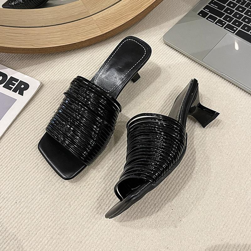 

Square head with thin heel silver cool slippers women s 2025 summer high heel half drag wear silver gold simple slippers 35 чорний