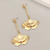 Minimalism Zinc Alloy Ginkgo Leaf Pendant Earrings for Women Vintage Charming Long Earrings High-end Party Zircon Ornament