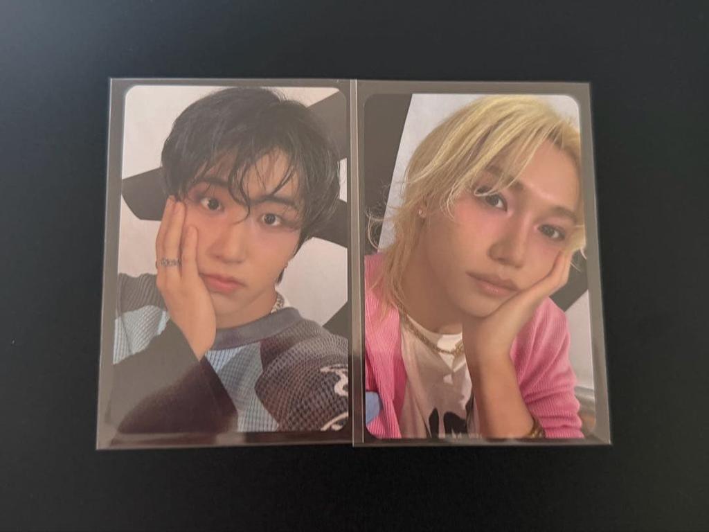 [USED] Stray Kids Han, Felix trading cards as bonus merchandise at the Ancon venue