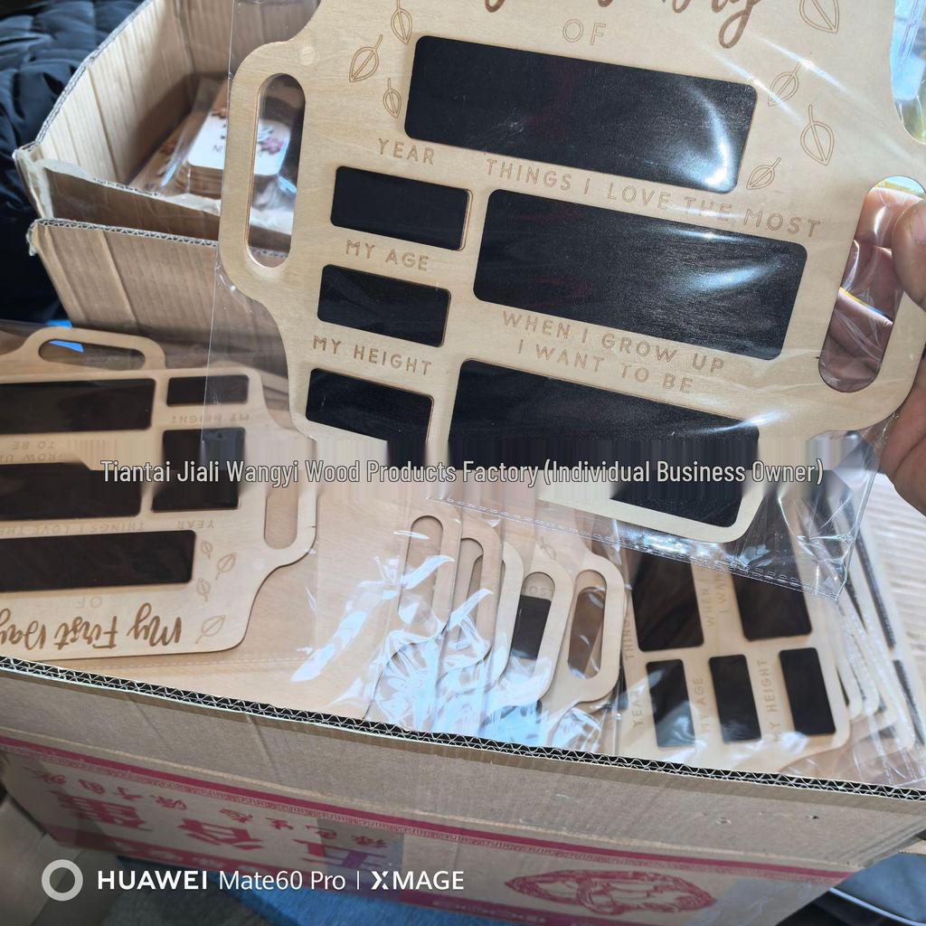 Drewniana Tablica Memo Wielokrotnego Użytku z Uchwytem na Zdjęcia - Idealna do Edukacji Przedszkolnej i Wczesnoszkolnej