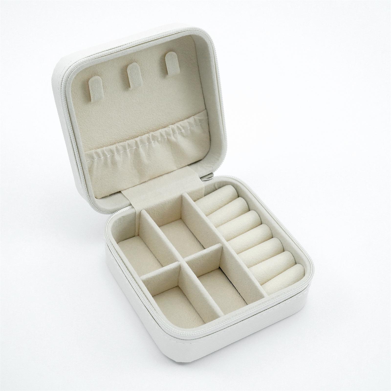 

Коробка для хранения ювелирных изделий, портативная, для дома, путешествий, сережек, ожерелий, футляр для хранения для женщин, органайзер для колец, футляр из искусственной кожи One Size