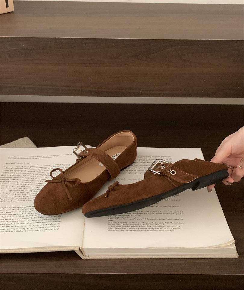 

Gentle evening wind suede Mary Jane shoes women s 2025 spring and summer new shallow mouth round head French niche ballet shoes 39 светло-коричневого