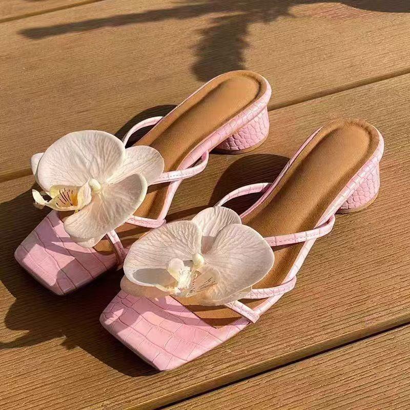 Fashion Women's French Summer Beach Cool Slippers Womens Elegant Flower Design Comfort  Slippers New Square Head Sandals Sandalias Mujer
