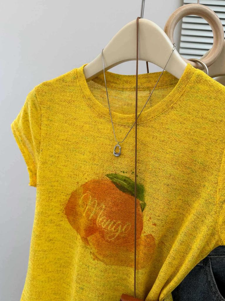 Women's 2025 Summer Slimming Printed Round Neck T-Shirt with Straight Shoulder Design and Short Sleeves