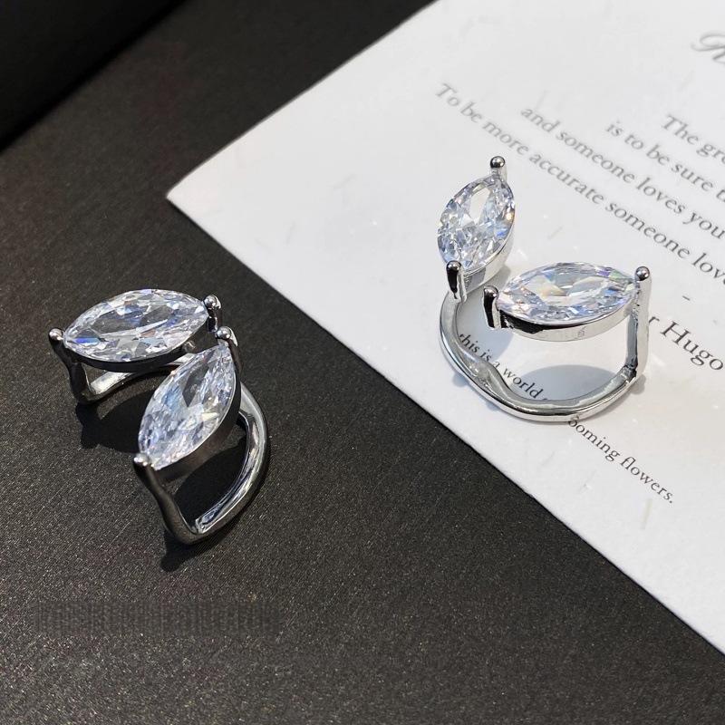 Light Luxury Water Drop Cubic Zirconia Ear Clip for Women - Exquisite Stud Earrings for Cartilage and Conch