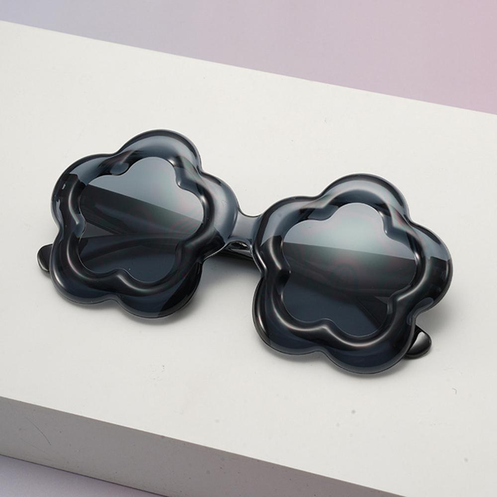 

Flower Shaped Sunglasses For Girls Transparent Gradient Frame UV Protection Trendy Party Shades For Kids Festivals KJ144