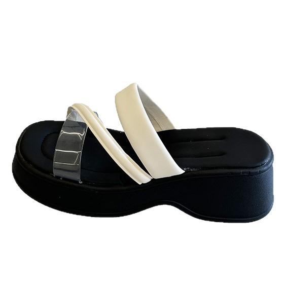 Muffin Thick-soled Slippers Women's 2025 New Summer Wear Fashionable and Versatile Height Increase Lightweight Soft Bottom Stepping On Shit Beach