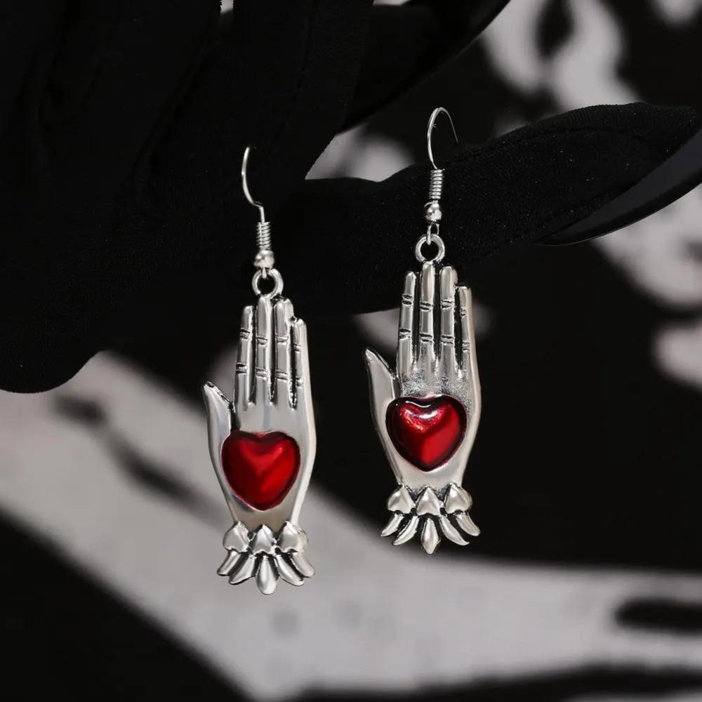 Gothic Retro Sliver Color Palm Blood Red Enamel Heart Relief Dangle Earrings for Women Halloween Magic Witch Jewelry Accessories