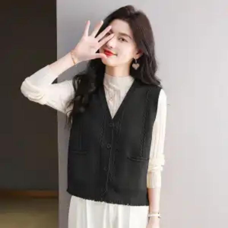 Knitted Vest for Women Autumn New Fashion Vest Loose Temperament Artistic Cardigan Top