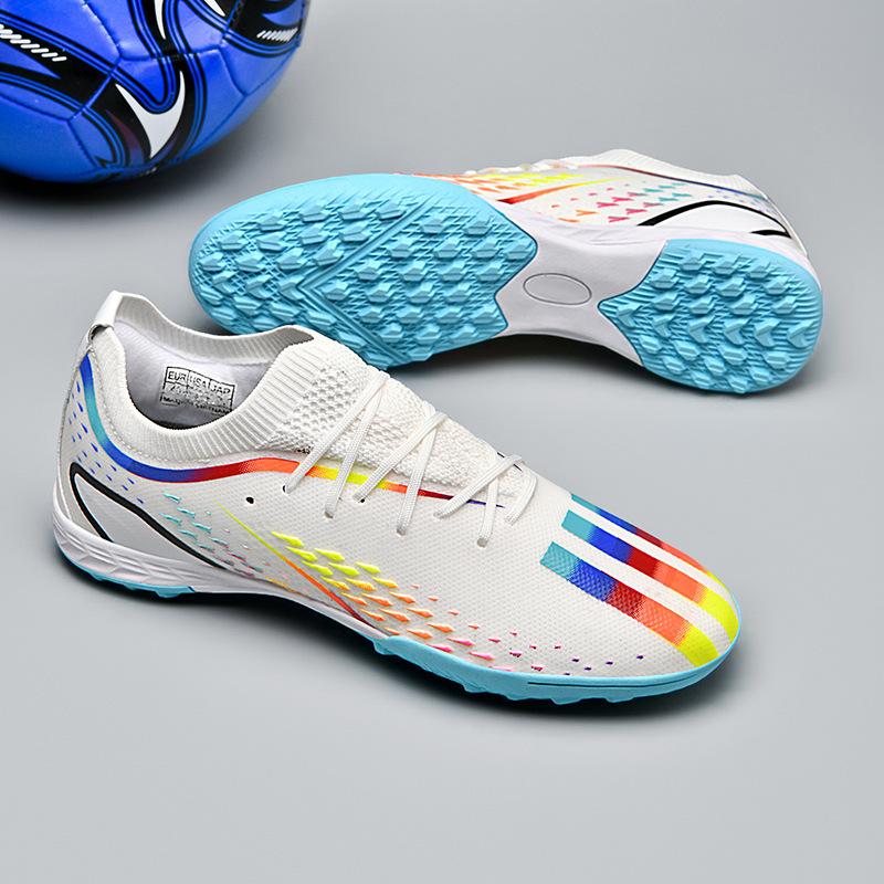 Low top 2025 long nails short broken student one 2025 training football shoes men's game sports shoes flying woven nails