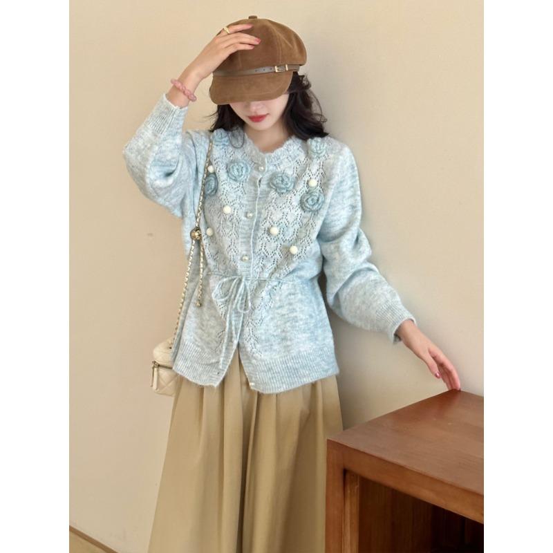 

Осень и зима новый кардиган вязаный с трехмерными цветами на шнуровке на талии свободный мягкий восковой нежный ветер свитер куртка женская one size fits all синий