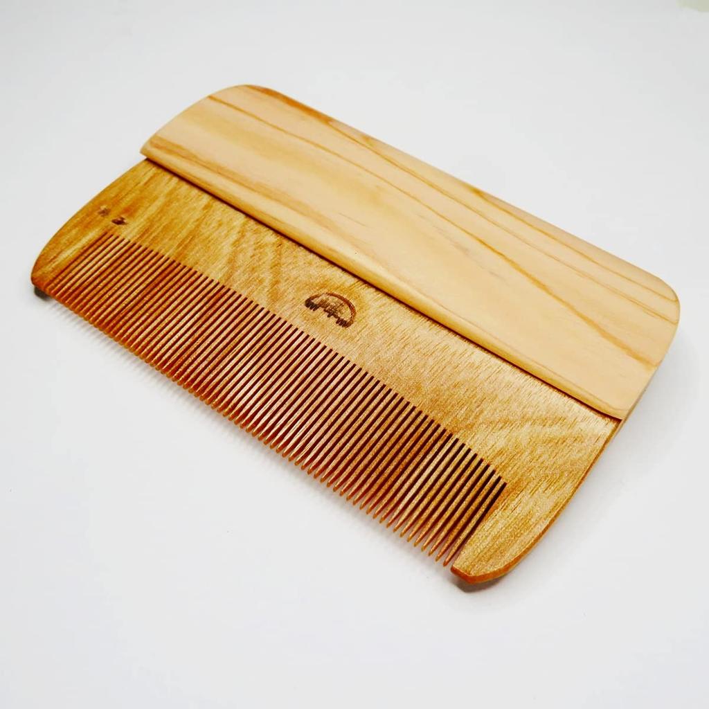 Minebari Comb Made by a Boxwood Comb Craftsman This comb is specialized for removing dust from Also suitable for lice removal - - hair. (normal