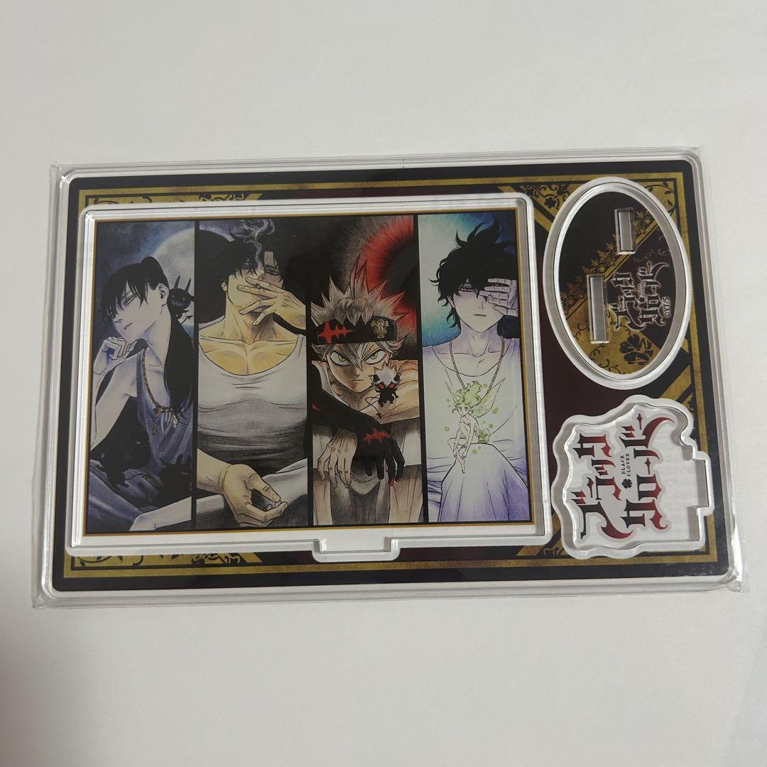 

[Б/У] Диорама с известной сценой из аниме «Чёрный клевер», акриловая подставка Юно Аста