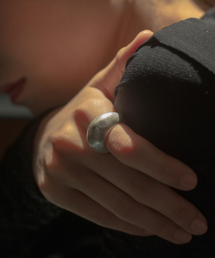 Novice Tokyo Vintage Chunky Disc Ring / Silver