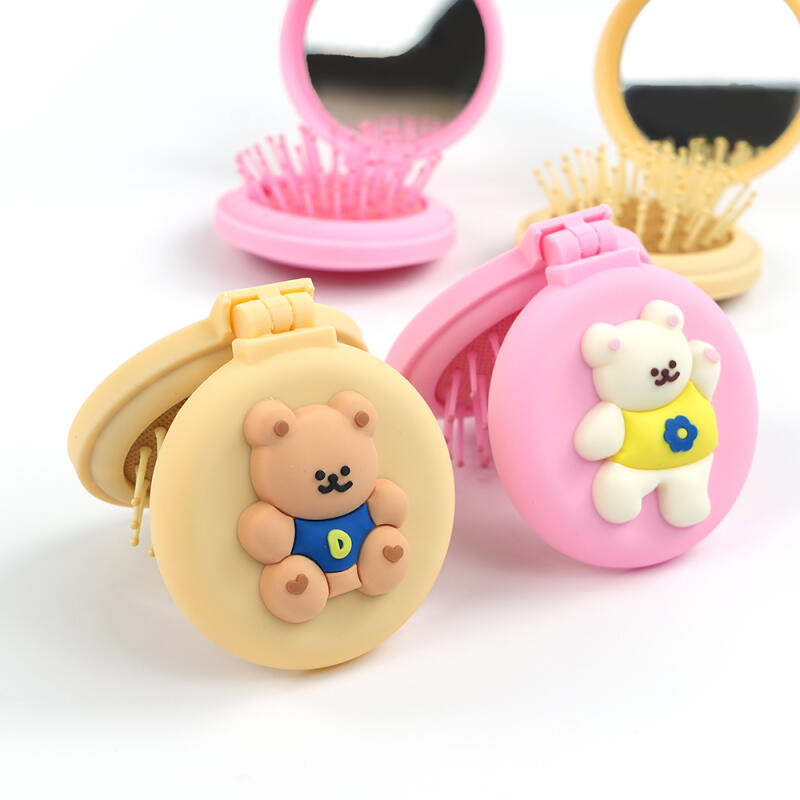 PINKFOOT Dancing Bear Mirror Brush