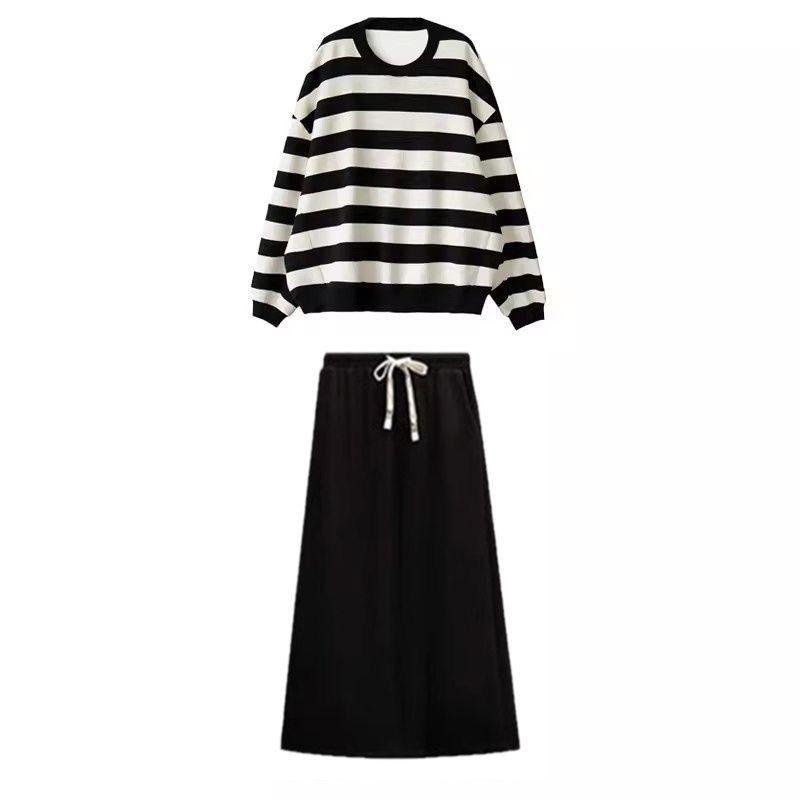 

Women s Striped Hoodie Skirt Set - Spring/Autumn Korean Style L