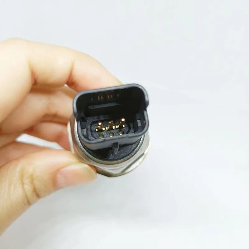 Fuel Pressure Sensor For Ford Focus CMax SMAX Galaxy Mondeo Transit Tourneo 1.8 TDCi 55PP02-02 5ws40039