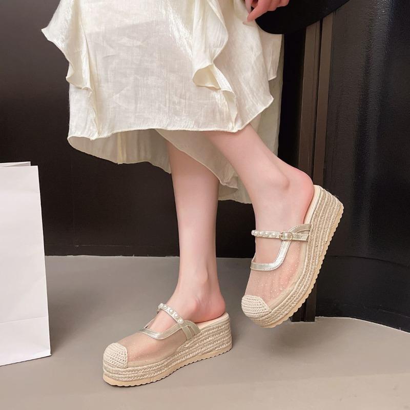 New Summer Style of Women's Flip-flops, New Chinese-style Thick-soled Pearl Toe Half-drag Straw Woven High-heeled Women's Shoes