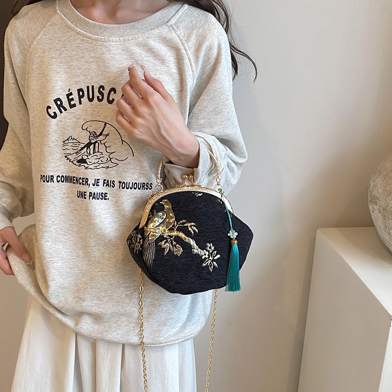 Fashion Vintage Fringe Bag Small Shell Bags Chain Women Shoulder Crossbody Bag Crane Flying Women's Handbags Purses Embroidery