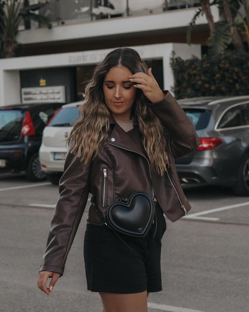 [JW PEI] Arlene Herzförmige Tasche - Schwarz