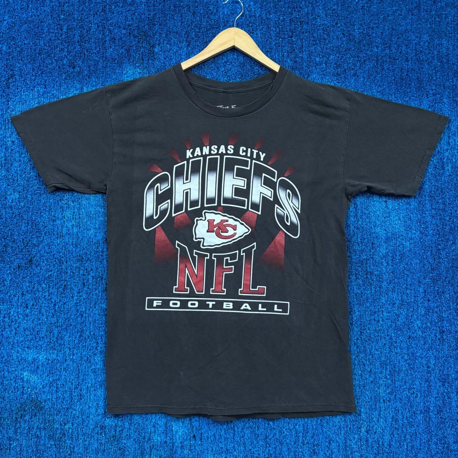 Kansas City Chiefs Football NFL Team Logo Oversized Tee M L