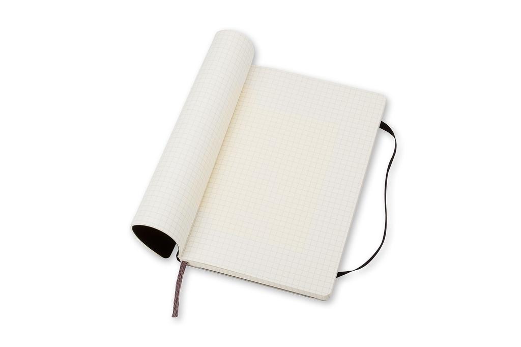 Moleskine Classic Anteckningsbok, Mjukt Omslag, Rutigt, Fickstorlek (9 cm x 14 cm), Svart, QP612