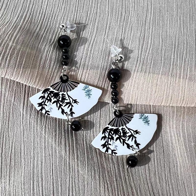 New Chinese antique beaded long fan-shaped fringed earrings Chinese style Hanfu accessories earrings retro versatile earrings