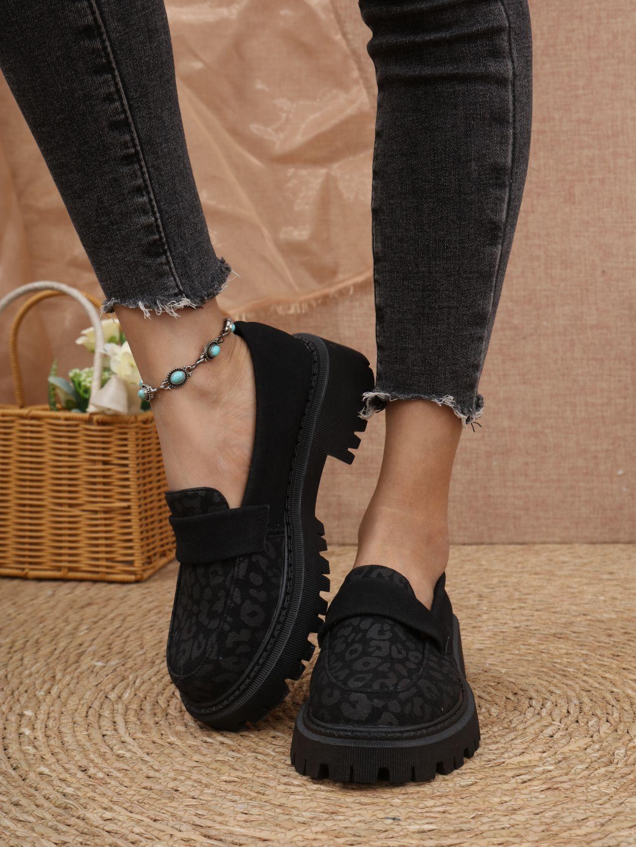 2026 Plus Size Leopard Print British Style Suede Loafers: New Spring/Summer Fashion 38