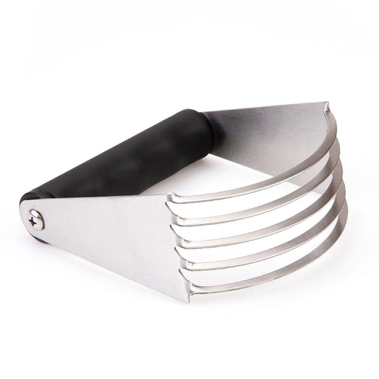 Nerezový šlehač na prášek do pečiva a kráječ těsta šlehač