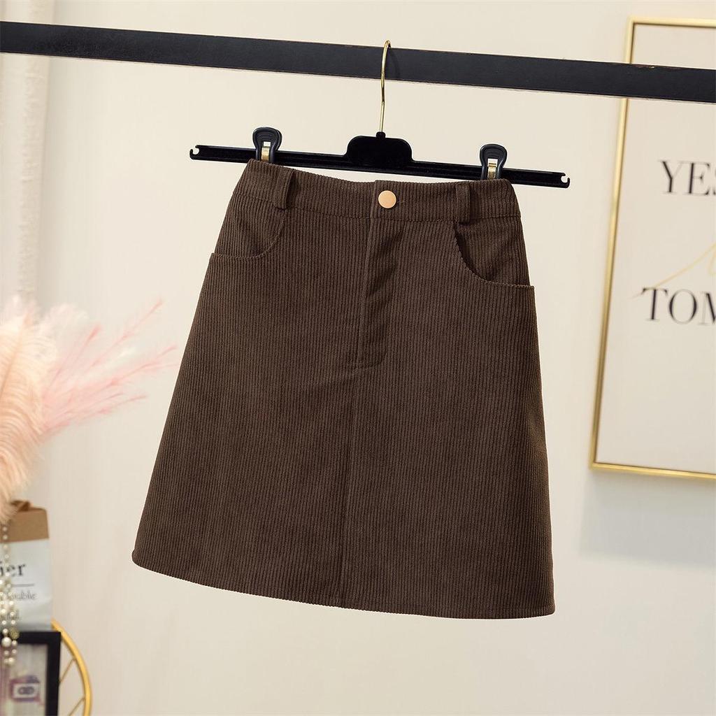 2026 Autumn/Winter Corduroy A-line High Waist Slimming Skirt – Fashionable Hip-hugging Design