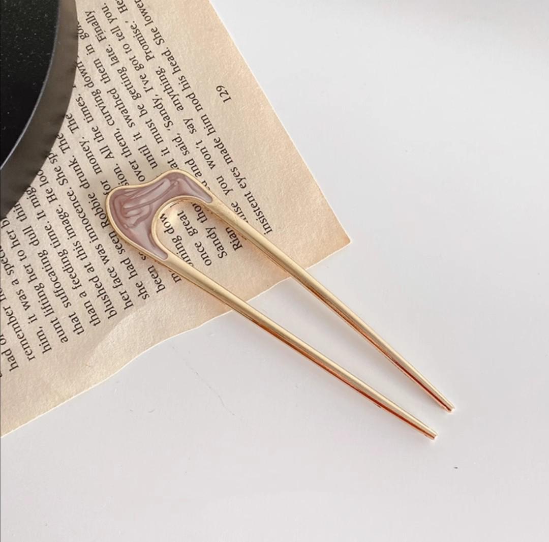 

Elegant U-Shaped Hairpin for Easy Styling - Vintage Alloy Versatile Hair Accessory