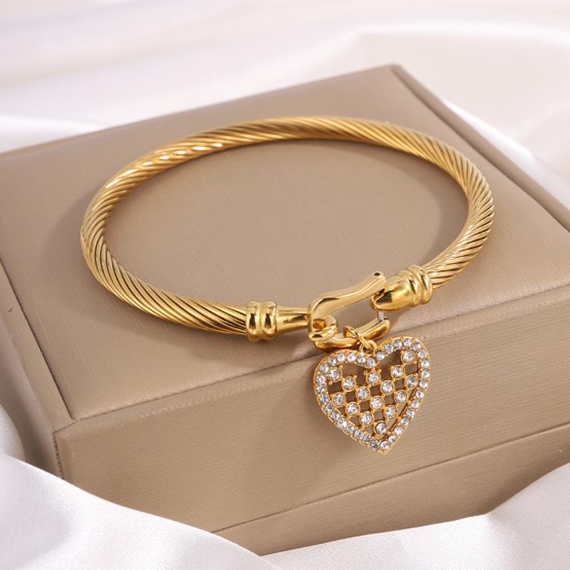 Colorful Love Horseshoe Pendant Girls Light Luxury High-end Bracelet One Size(16-22CM)
