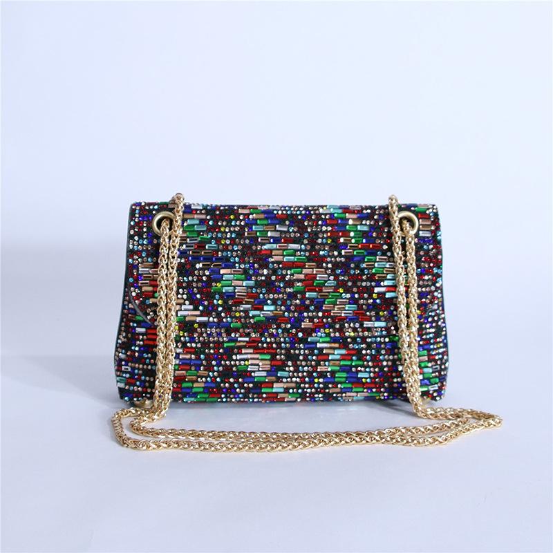 Fashion diamond-encrusted shoulder bag, new hand-held small square bag, banquet and dinner bag.