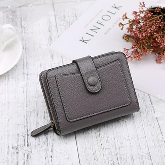 

PIROYCE Women s Korean Style Lychee Pattern Bi-fold Leather Wallet with Snap Closure and Coin Purse. світло-сірий колір