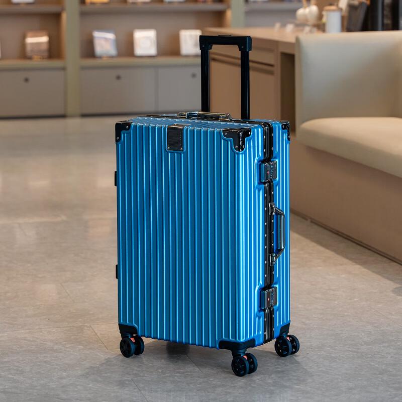Li Shen Hardside Luggage with Aluminum Frame