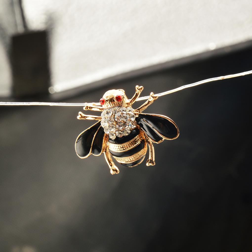 Bee Brooch Enamel Cute Exquisite Charming Rhinestone Romantic Vintage Breastpin Valentine's Day Brooches for Woman Jewelry Gift