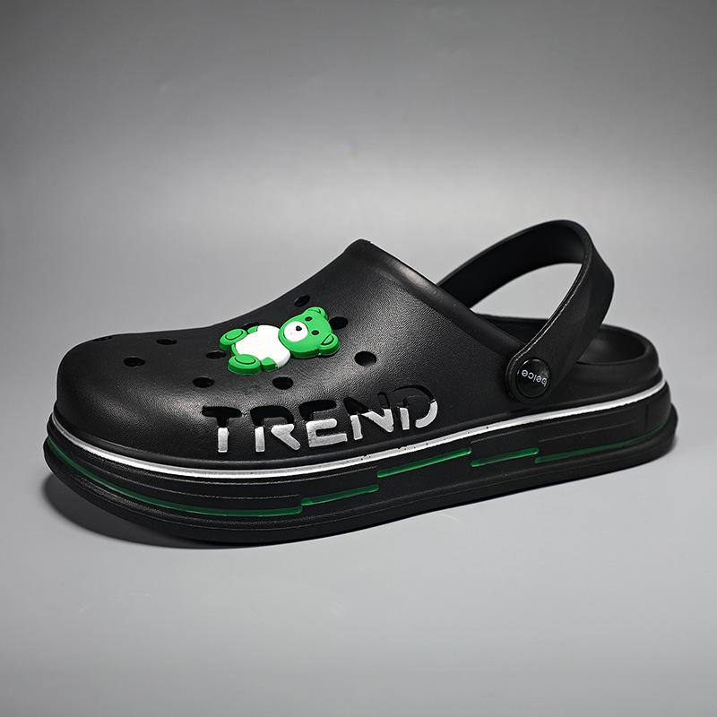 

New hole shoes men s hollow cartoon bag head half slippers fashion outside thick-soled garden shoes 40-41 чорний