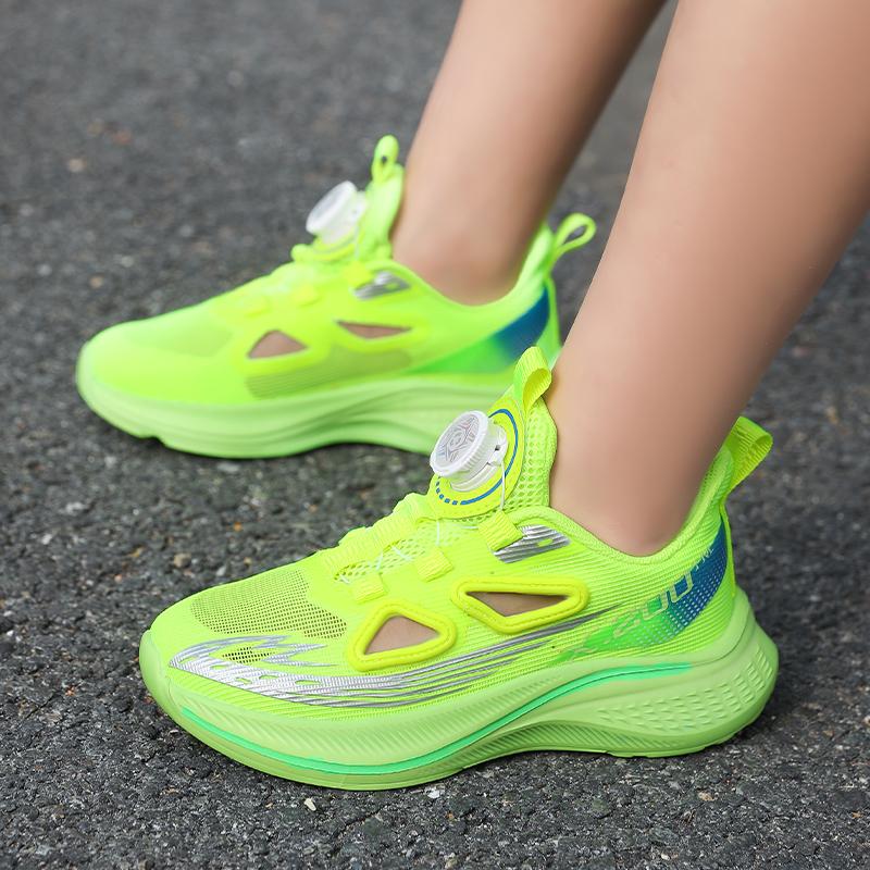 Summer Children Sneaker Boys Running Shoes New Fashion Knit Lightweight Soft Kids Tennis Sneaker Casual Sports Shoes for Boy