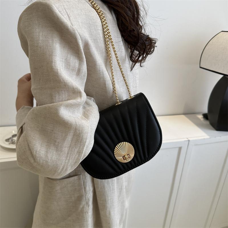 Niche Design Bag Autumn Bag Women's Fashion Simple Shoulder Bag Leisure Commuter Messenger Bag Women's Bag