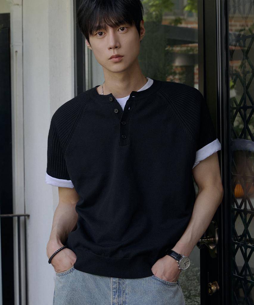 NODU Raglan Henley Neck Ribbed Crop Knit [Black]