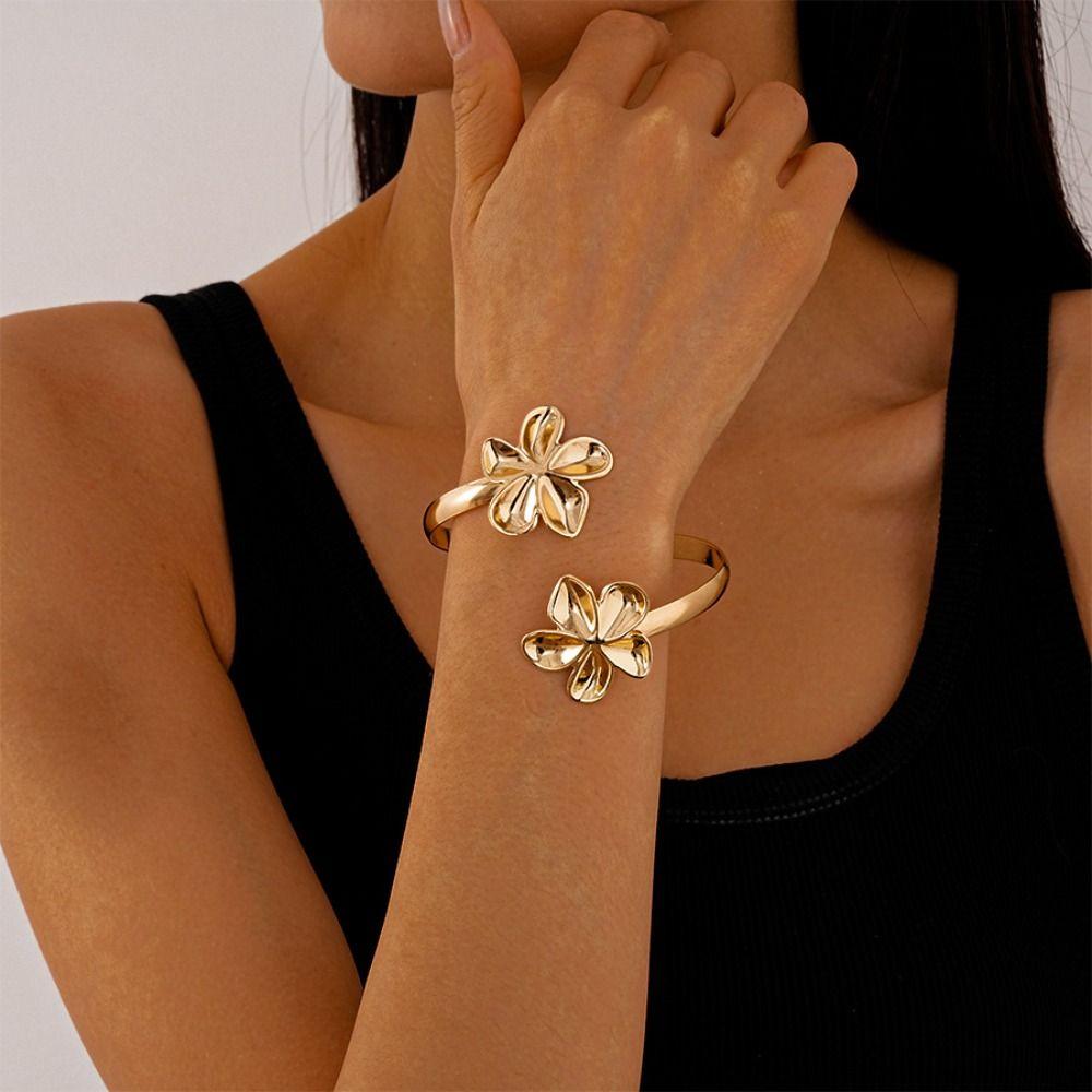 Gold Color Floral Open Cuff Armlet Enamel Glaze Craft Open Arm Ring Spiral Arm Bracelet  Jewelry