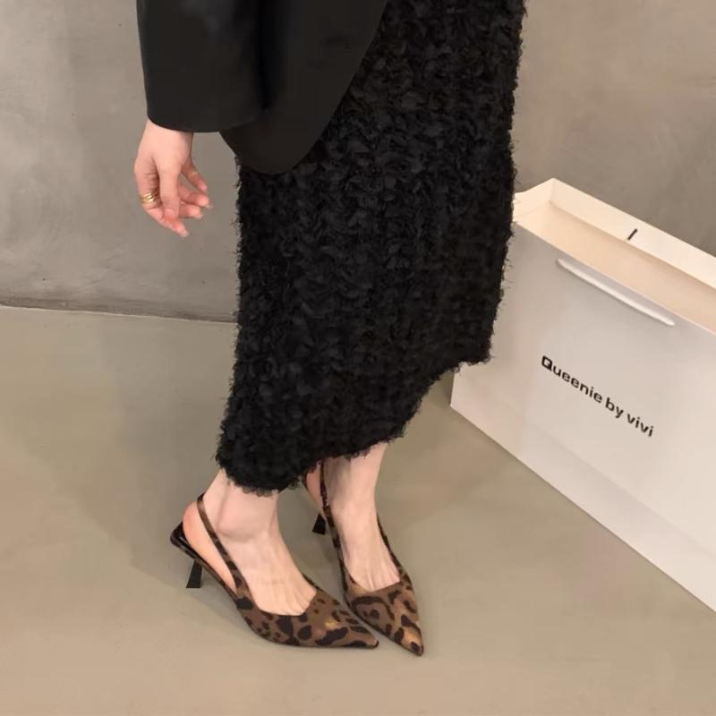 Fashion 2025 Women's Pointed Toe Hollow out High Heels Single Shoes Diamond Embellished Thin Heel Elegant Party Footwears