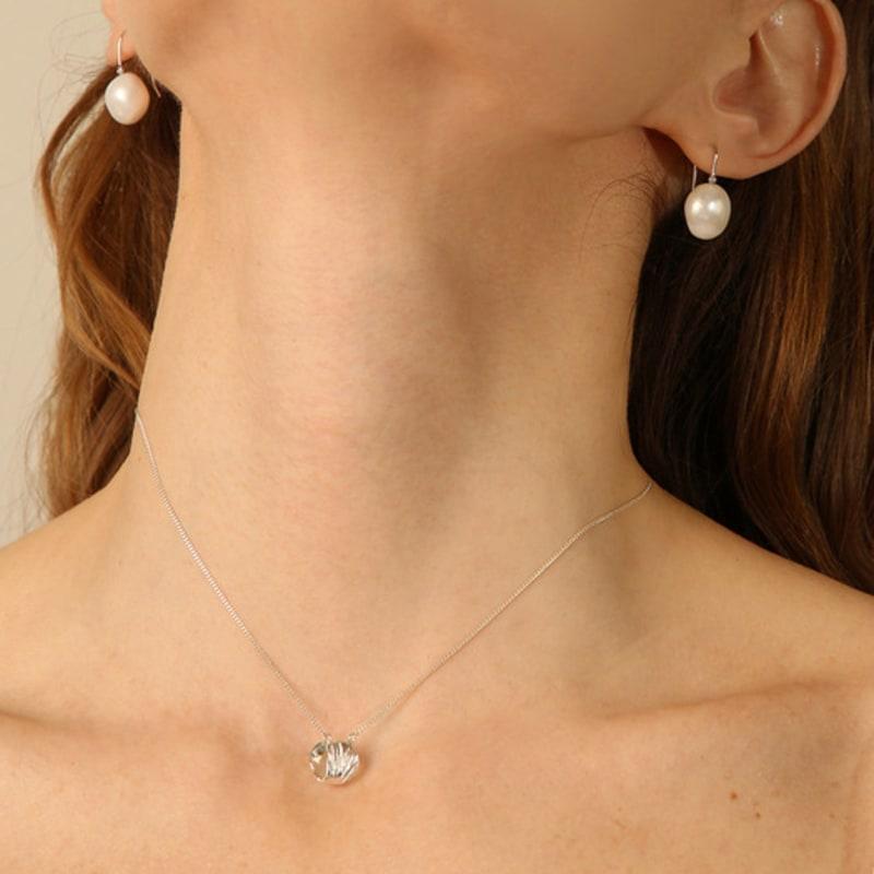 HUOBUNDLE Florescence Necklace