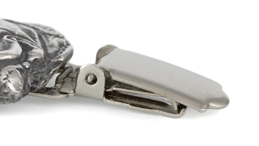 Boxer, German Boxer – Brooch with a clip, holder for a start number – Design 01 | Art-Dog