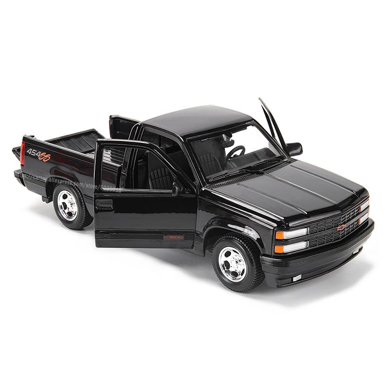 Maisto 1:24 1993 Chevrolet 454 SS Pick-up simulation alloy car model crafts decoration collection toy tool gift birthday present