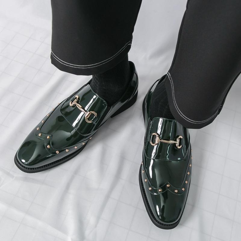 Britain Designer New Men's Pointed Rock Rivet Slip On Loafter Casual Dress Homecoming Shoes Male Formal Wedding Footwear